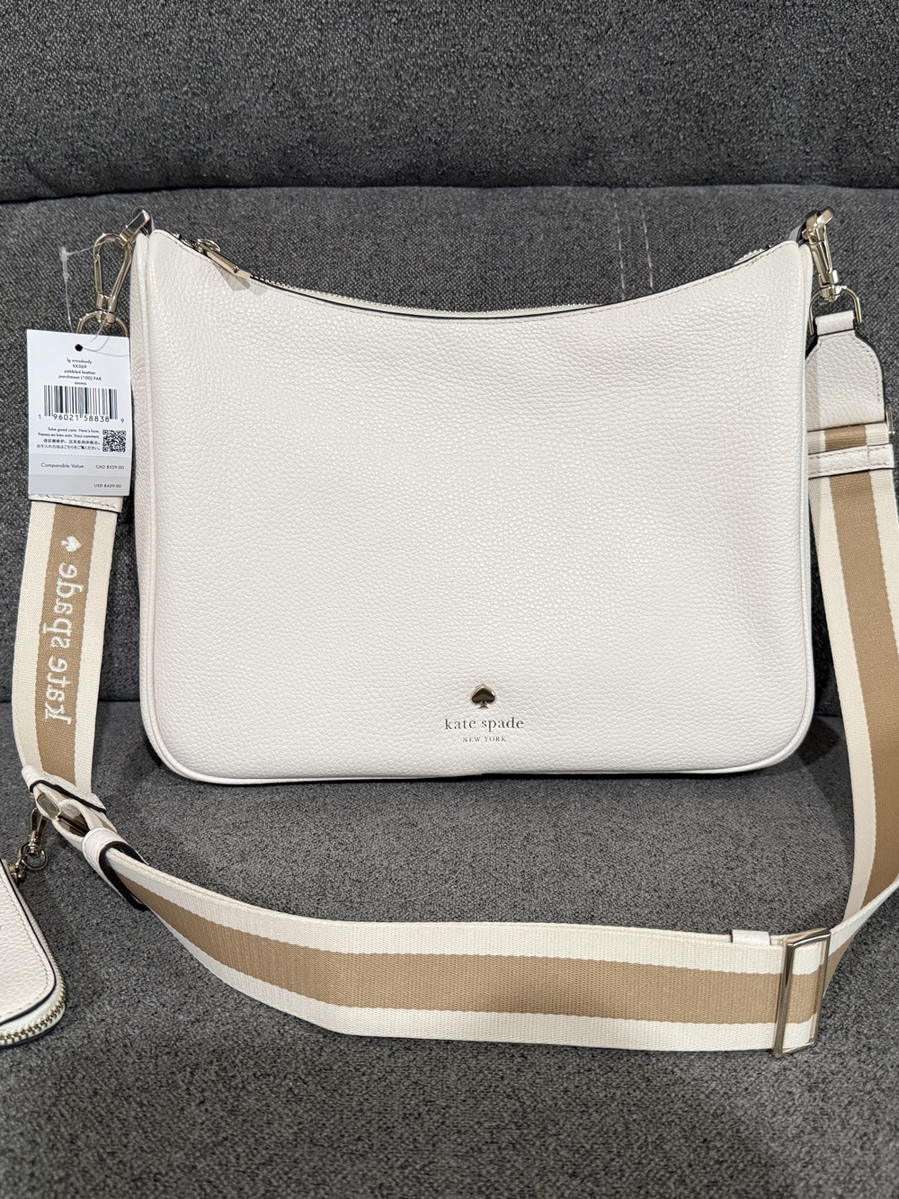 NWT- Kate spade White Pebbled Leather Shoulder Hobo w/change purse